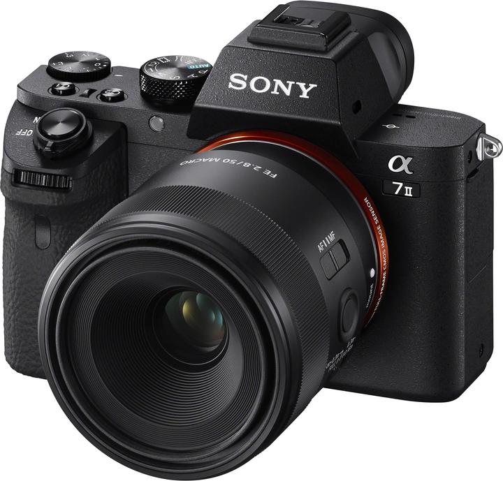 Actual product image Sony FE 50mm f/2.8 Macro (Sony E, APS-C / DX, full size)