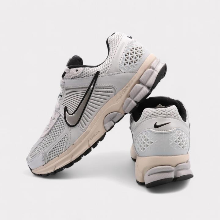 Actual product image Nike Zoom Vomero 5 (44)