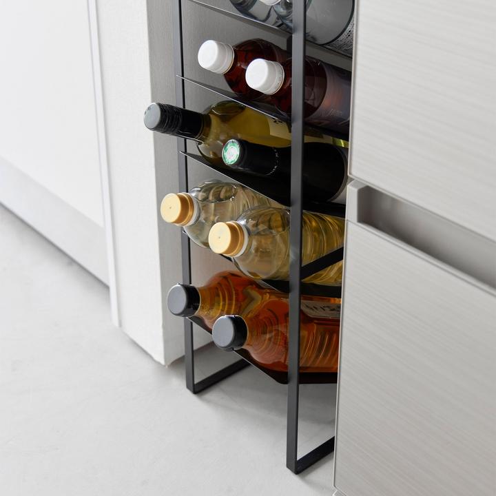 Image du produit Yamazaki Rack à bouteilles à 8 étages avec étagère en bois TOWER (20 x 19,5 x 88,5 cm, 16 Fl.)