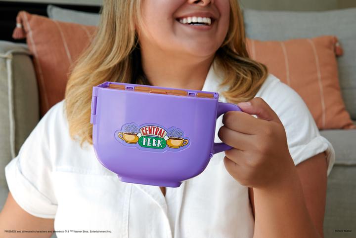Actual product image Polly Pocket Friends Compact