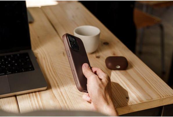 Immagine prodotto Woodcessories Bio Leather Case (Apple iPhone 15 Pro)
