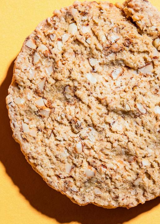 Actual product image KoRo Organic biscuit with salted caramel and almonds (1 pcs., 600 g)