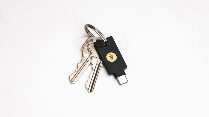 Actual product image Yubico YubiKey 5C NFC