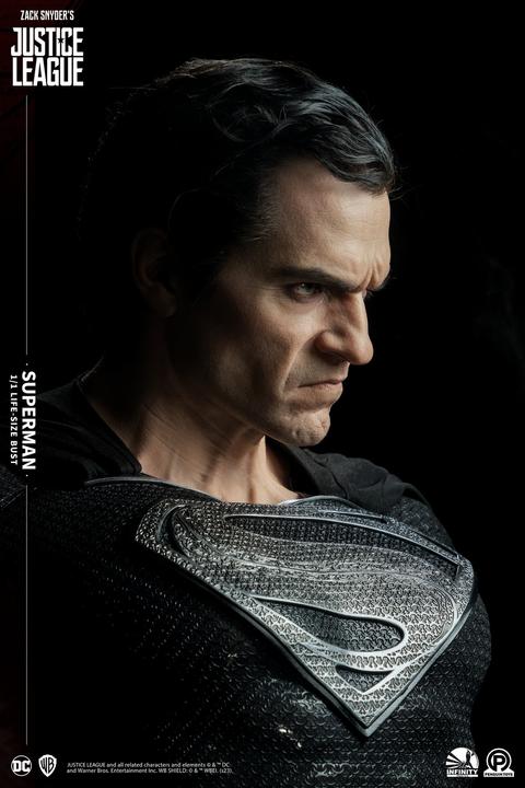 Immagine prodotto Infinity Studios Snyder's Justice League "Superman - Versione Nera" 1/1 Busto a grandezza naturale