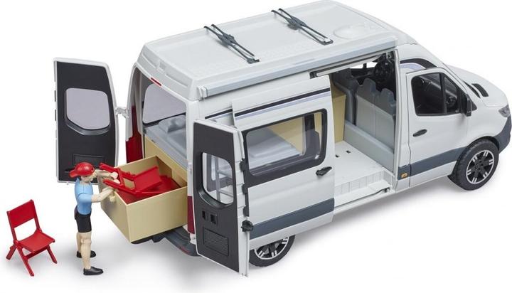 Image du produit Bruder Mercedes Benz Sprinter Camper avec chauffeur