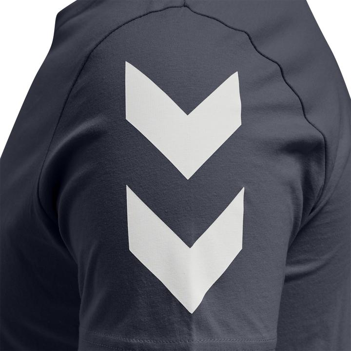 Actual product image hummel Legacy Chevron T-Shirt (S)
