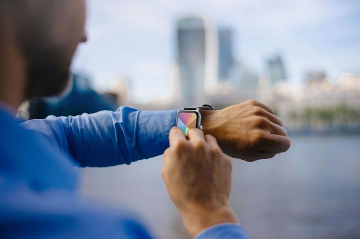 Produktbild Cellularline Cellular Line ION LED Digital Bluetooth Smartwatch