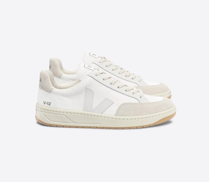 Actual product image Veja V-12 (42)