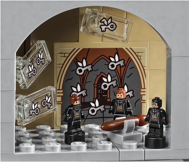 Produktbild LEGO Harry Potter Hogwarts Castle (71043, LEGO Harry Potter, LEGO Seltene Sets)