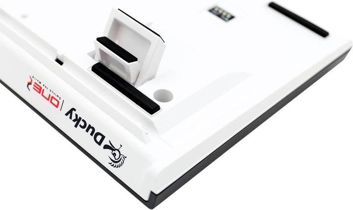 Produktbild Ducky One 2 (DE, Kabelgebunden)