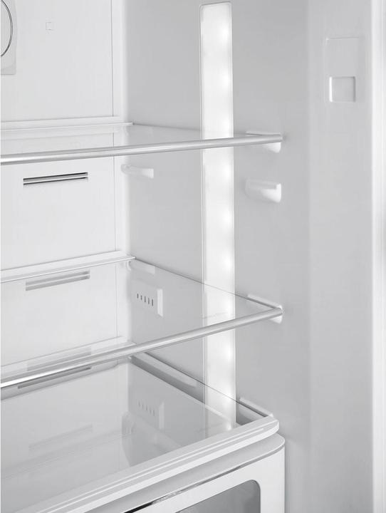 Image du produit Smeg Style rétro FAB32RPK5 (331 l)