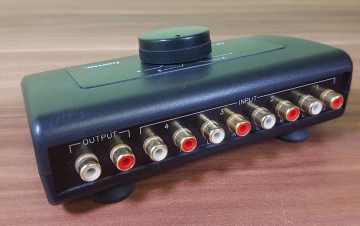 Actual product image Hama Audio switchboard AP 04