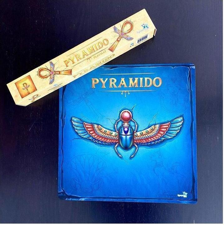 Actual product image Synapses Games SG026 - Pyramido Playmat: Winged Scarab of Chepre (colour light blue)