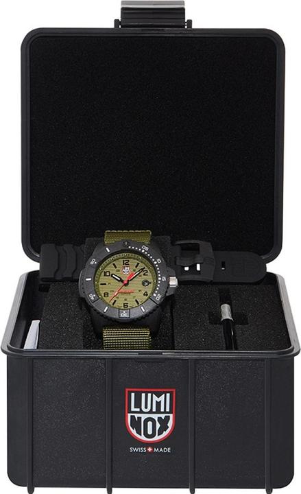 Image du produit Luminox Navy Seal 3600 (Swiss Made, Montre analogique, 45 mm)