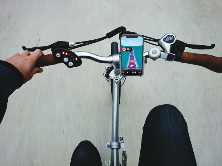 Actual product image Cellularline Rider Steel Mobile Phone/Smartphone Black