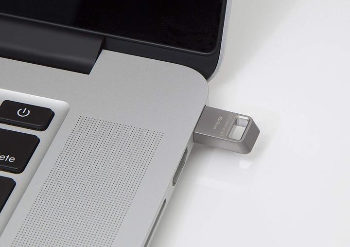 Actual product image Kingston DataTraveler Micro (32 GB)