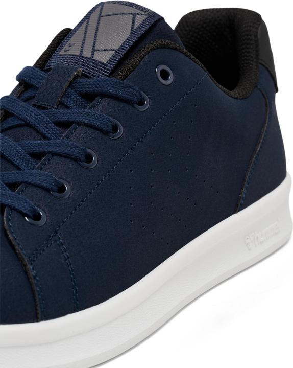 Actual product image hummel Court Line Wt (40)
