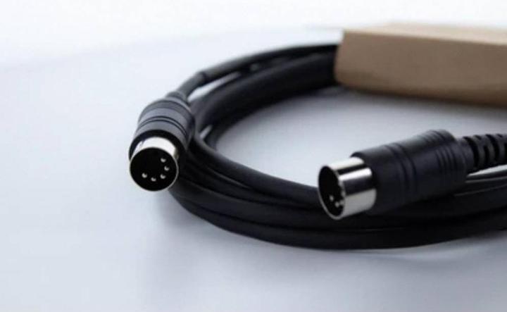 Produktbild Cordial MIDI Verbindungskabel (1x MIDI-Male - 1x MIDI-Male) 6 m Schwarz (6 m, MIDI)