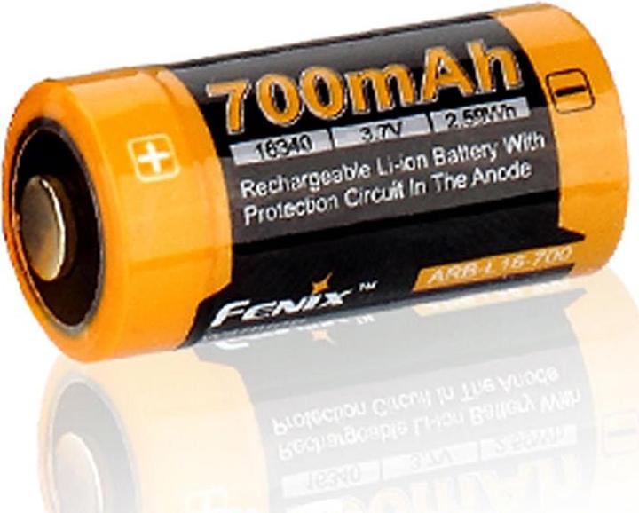 Actual product image Fenix Akku CR123 A 2 Stück und Schnell-Ladegerät (2 pcs., CR123A, 760 mAh, Rechargeable battery)