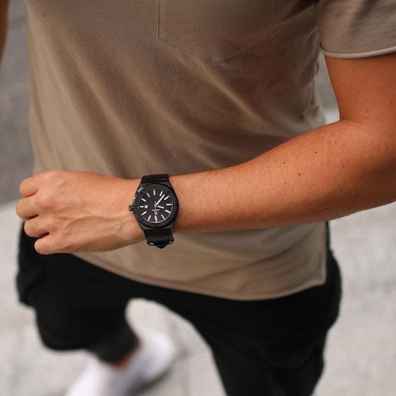 Actual product image Paul Rich Signature Conquest Leather (Analogue wristwatch, 45 mm)