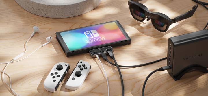 Immagine prodotto Satechi Mobile XR Hub with Audio (USB-C, 2 Porti)