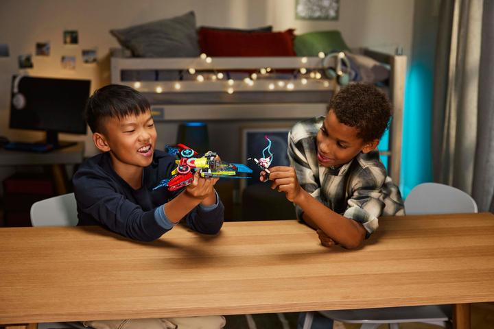 Actual product image LEGO Coopers fliegender Videospiel-Controller (71489, LEGO Dreamzzz)