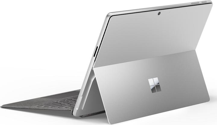 Produktbild Microsoft Surface Pro – Copilot+ PC (mit Netzteil) – 11. Edition (13", Snapdragon X Elite X1E-80-100, 16 GB, 512 GB, Ohne Tastaturlayout)