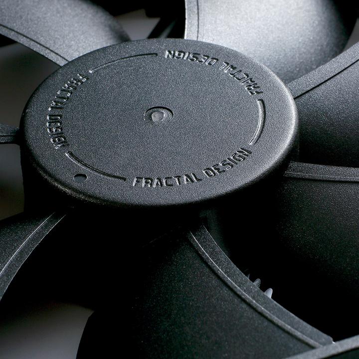 Actual product image Fractal Dynamic X2 GP-14 (140 mm, 1 x)