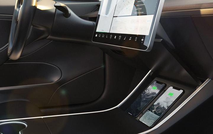 Produktbild Nomad Wireless Charger Tesla Model 3 (7.50 W)