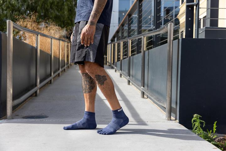 Immagine prodotto Injinji Esegui una mini-crew leggera (40 - 44)