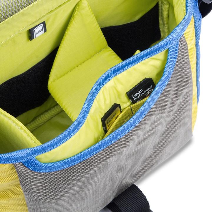 Image du produit Crumpler Proper Roady 2.0 Camera Sling 2500 (Sac à bandoulière pour appareil photo, 6 l)