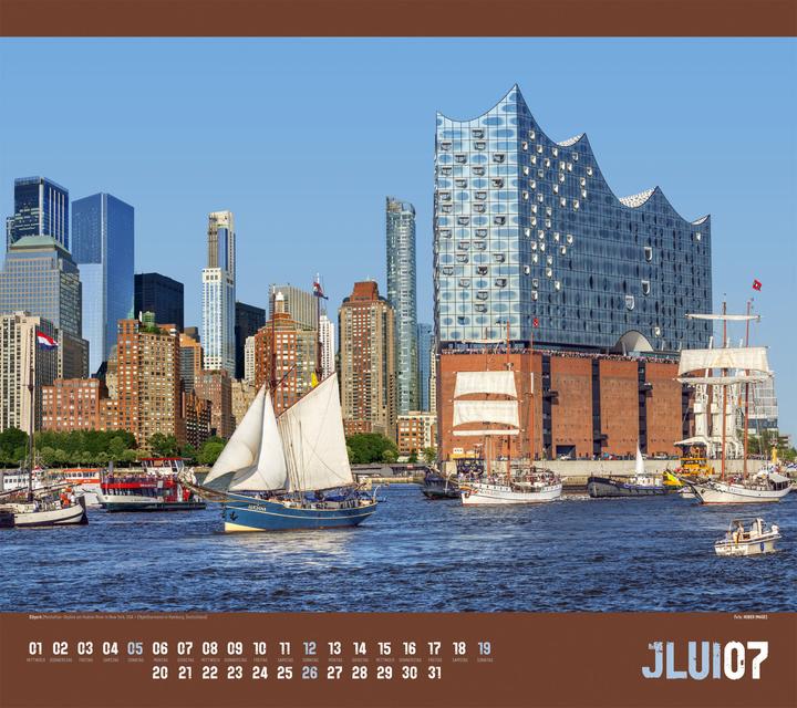 Actual product image Verrückte Welt Kalender 2026 (54 x 48 cm, Hardcover, German)
