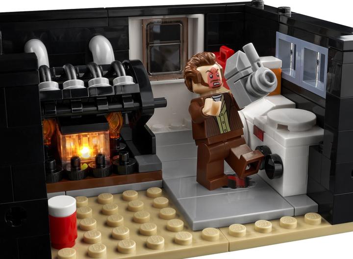 Immagine prodotto LEGO Home Alone (21330, LEGO Ideas, Set LEGO rari)