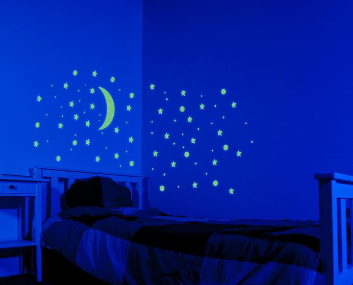 Produktbild Infactory Phosphoreszierende Sternenhimmel-Wandsticker, 600er-Set, für Raufaser (22.5 x 30 cm)