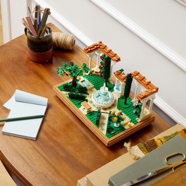 Produktbild LEGO Springbrunnen Garten (10359, LEGO Icons)