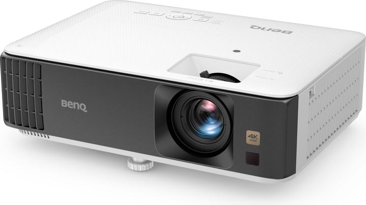 BenQ TK700 (4K, 3200 lm, 1.13 - 1.46:1)