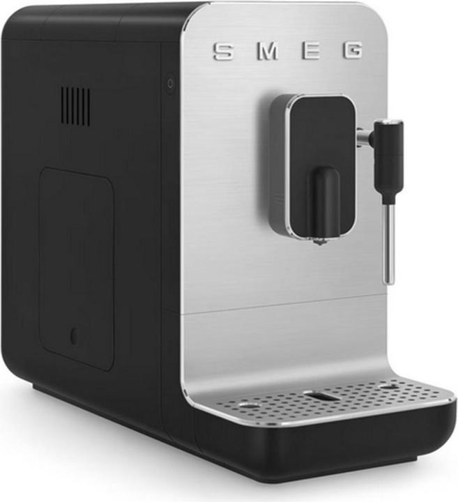 Actual product image Smeg BCC02BLMEU (EU plug)
