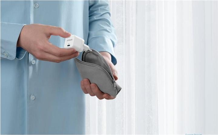 Actual product image Anker MOBILE CHARGER WALL POWERPORT/III 20W A2149G21 (20 W)