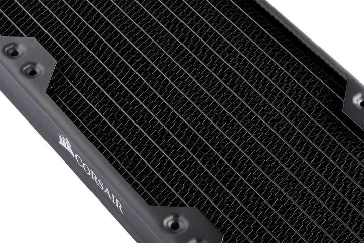 Actual product image Corsair Hydro X Series XR5 140mm (140 mm)