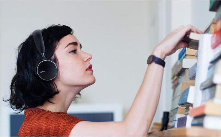 Produktbild AKG Y500 (33 h, Kabellos)