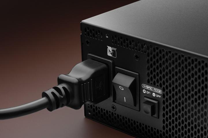 Image du produit Noctua PRIME TX-1600 Edition (schwarz, 2x 12VHPWR, 6x PCIe, Kabel-Management, 1600 Watt) (1600 W)