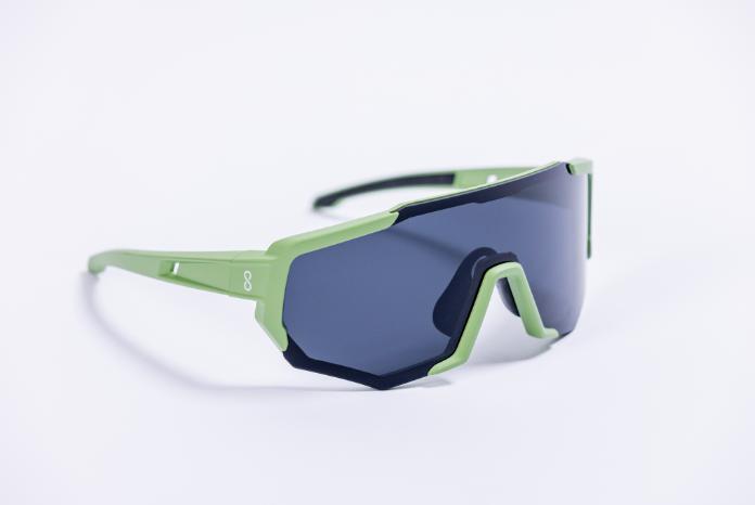 Immagine prodotto Coast Optics Occhiali sportivi Nita Verde muschio con sole nero e lenti trasparenti (Tappetino verde muschio, Verde)