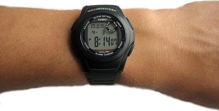 Image du produit Casio F-200w-1aef (Montre numérique, Montre de sport, Chronographe, 40 mm)