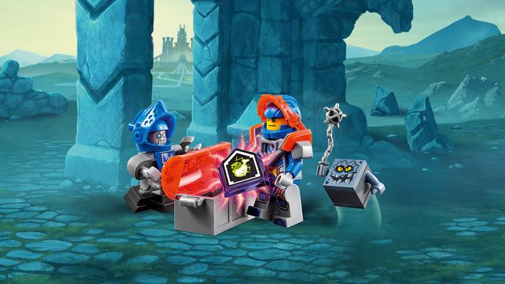 Immagine prodotto LEGO Nexo Knights Clays Blaster Falcon (70351, LEGO Nexo Knights)