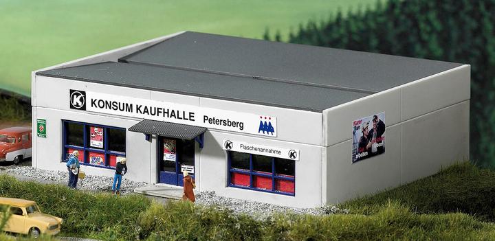 Produktbild Piko H0 Plattenbau Konsum