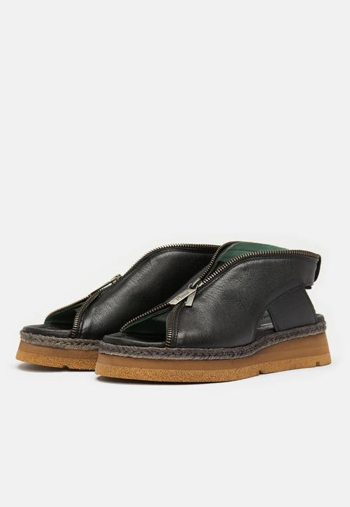 Immagine prodotto Felmini ISQUIA D387 - Sandali piatti con plateau in vera pelle nera. Con elastico posteriore (39)