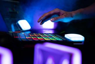 Actual product image Aputure MC4 light Travel Kit (Surface luminaire, Video light)