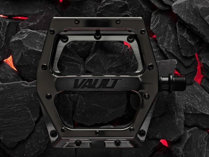 Produktbild DMR Vault Plattform-Pedal, black chrome