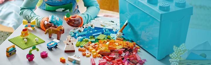 Actual product image LEGO Colourful building block box (11038, LEGO Classic)
