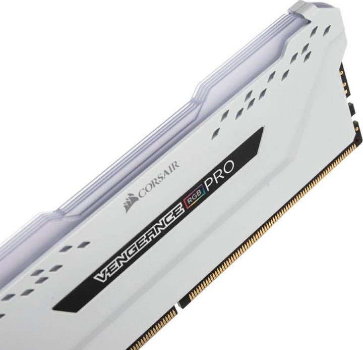 Image du produit Corsair Vengeance RGB Pro Series blanc, DDR4-3600, CL18 - 64 GB Quad-Kit (4 x 16GB, 3600 MHz, RAM DDR4, DIMM)